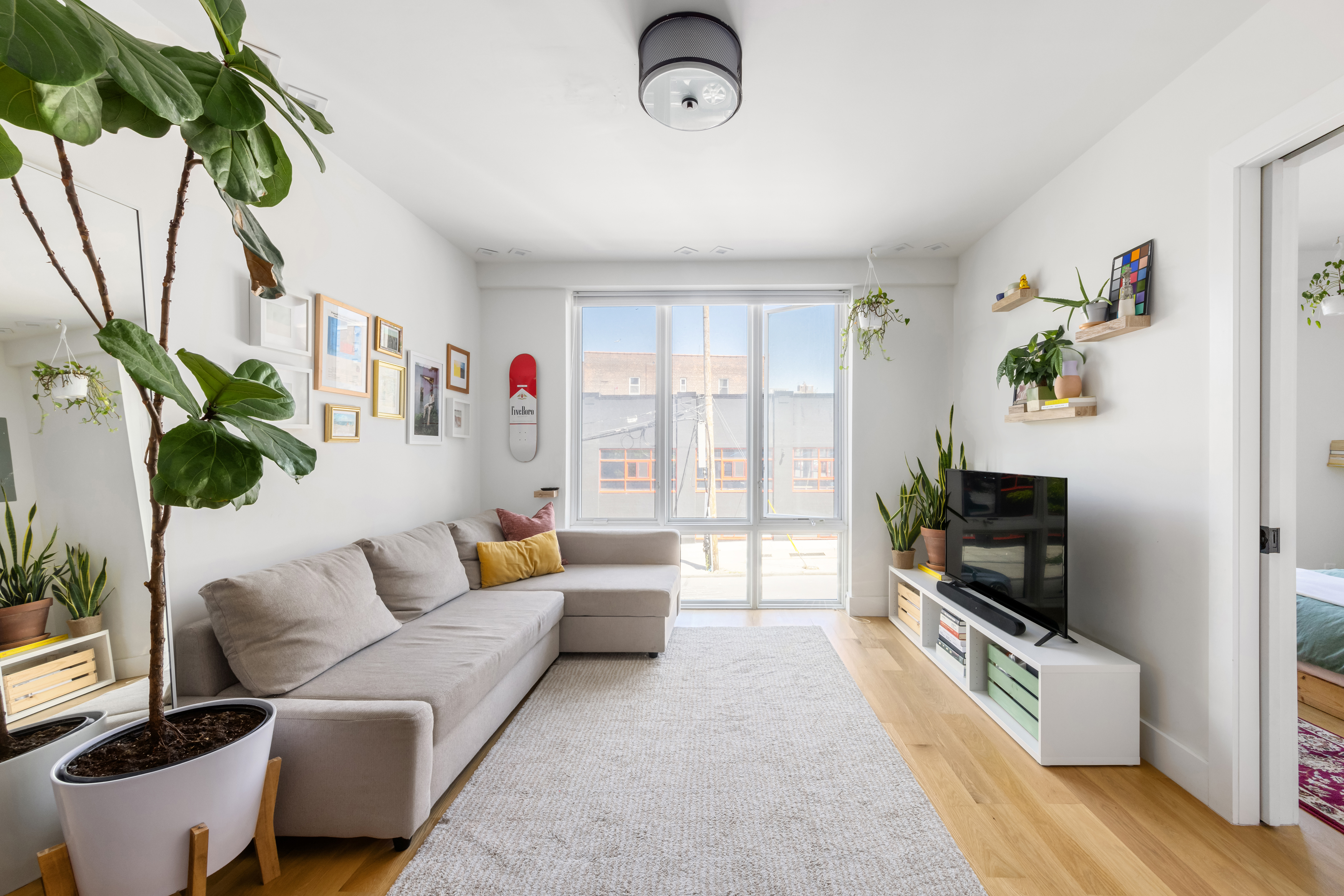 77 Kingsland Avenue, Unit 2F Brooklyn, NY 11211 - Photo 4 of 10