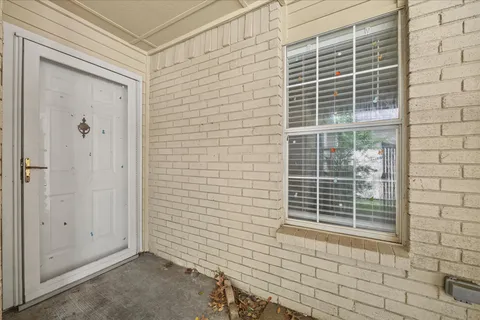 $255,000 | 2504 Brook Hollow Court, Mesquite, TX 75150