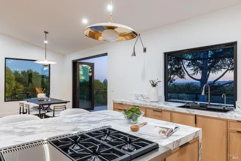 $2,850,000 | 559 East Spring Street, Napa, CA 94559