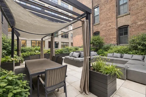 $1,385,000 | 133 Water Street, Unit 4E | DUMBO