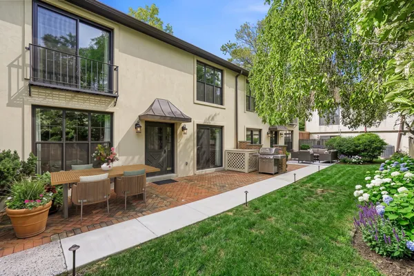$375,000 | 101 Montgomery Avenue, Unit B2, Bala Cynwyd, PA 19004
