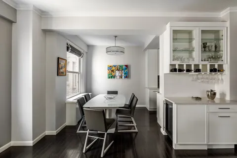 $2,275,000 | 15 West 81st Street, Unit 8J | Upper West Side