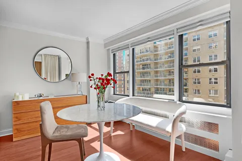 $575,000 | 245 East 24th Street, Unit 10E | Kips Bay