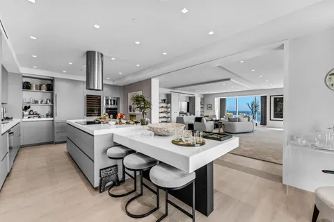 $11,750,000 | 1425 Brickell Avenue, Unit 42F, Miami, FL 33131