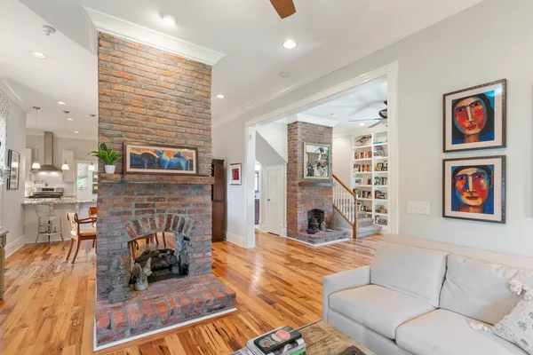 Contact Agent | Neill Avenue, Nashville, TN 37206