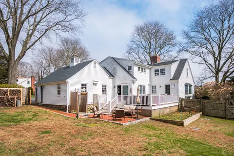 Contact Agent | 163 Pond Street, Cohasset, MA 02025