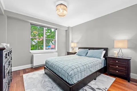 $865,000 | 163 St Nicholas Avenue, Unit 2J | Harlem