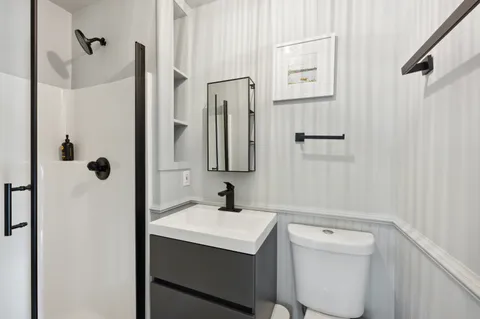 32 Lighthouse Road, Hampton Bays, NY 11946