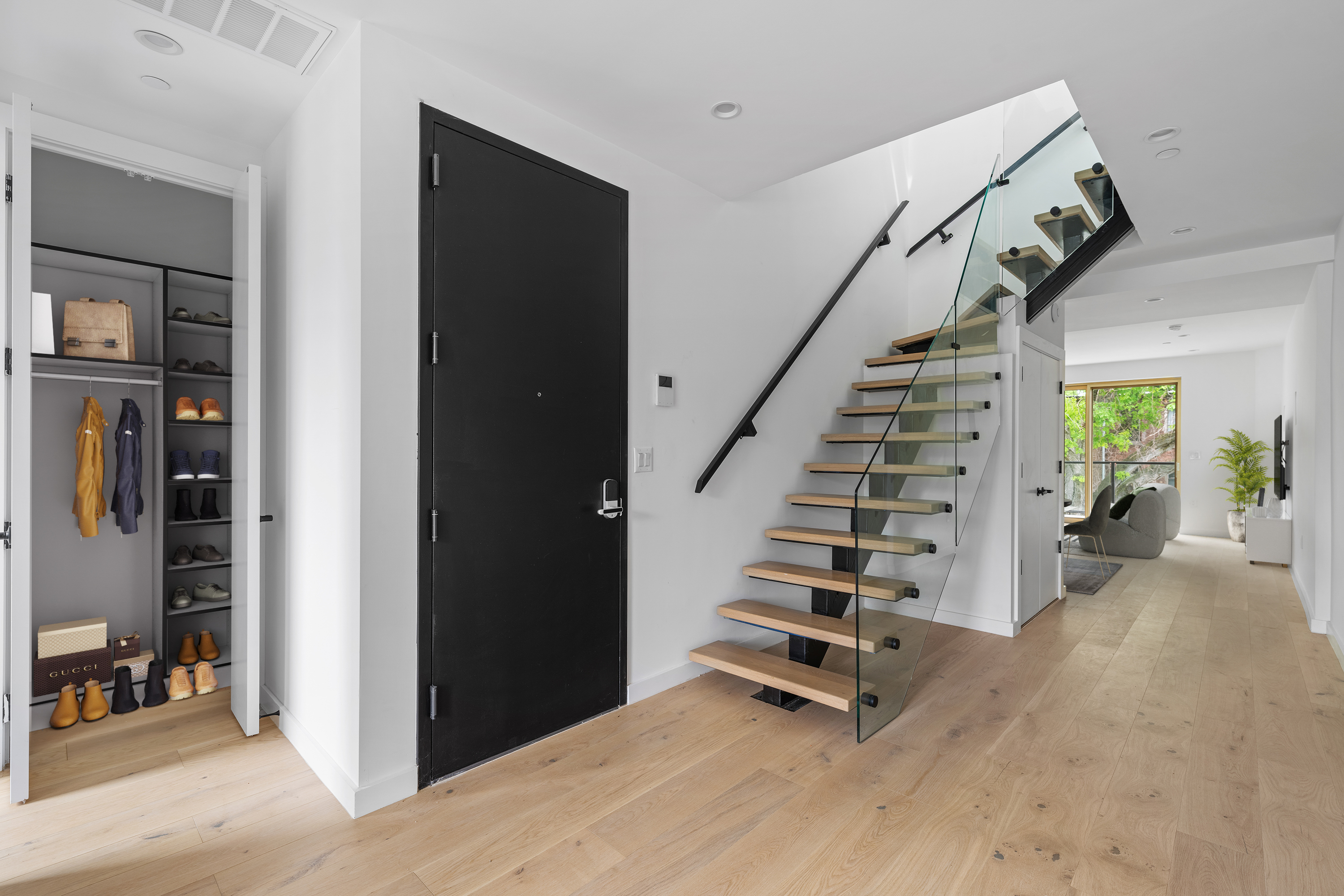 545 Lexington Avenue, Unit 2 Brooklyn, NY 11221 - Photo 3 of 23 a view of entryway and hall