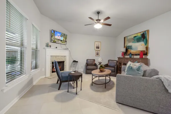 $290,000 | 11537 Woodbluff Drive, Covington, LA 70433