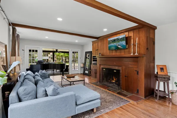 $1,200,000 | 730 North Stanwick Road, Moorestown, NJ 08057
