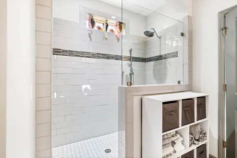 $645,000 | 105 Medfield Court, Chapel Hill, NC 27517