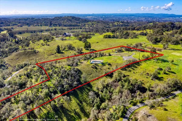 $1,850,000 | 10547 And 10443 Chalk Hill Road, Healdsburg, CA 95448