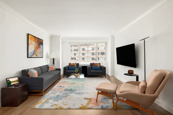 $7,900 | 400 East 54th Street, Unit 27A | Sutton Place