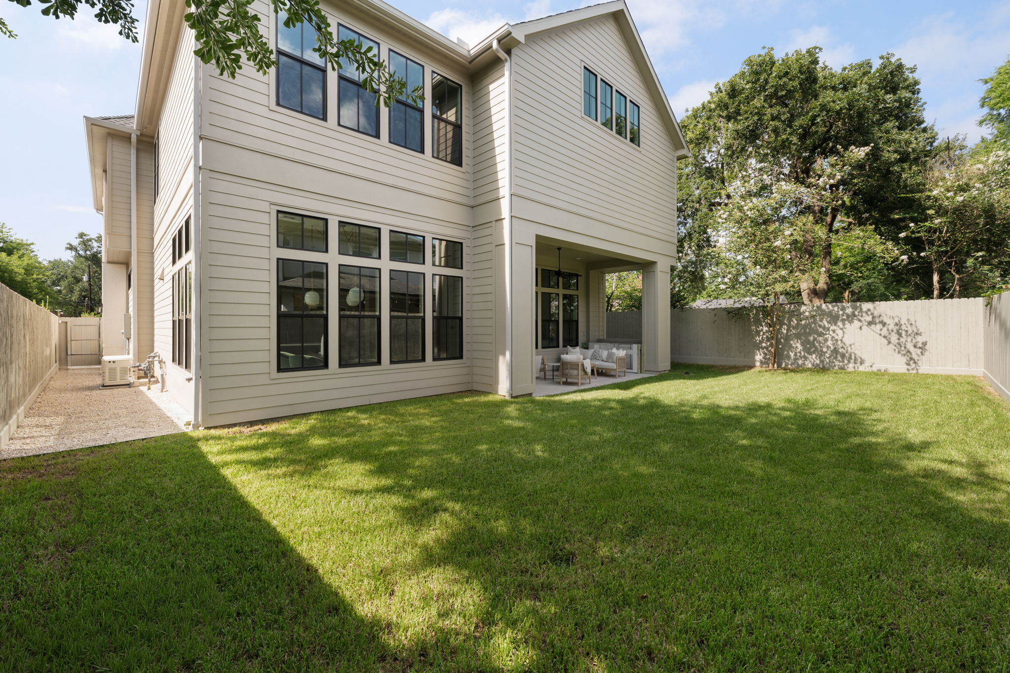 1411 Thornton Road Houston, TX 77018 - Photo 21 of 24