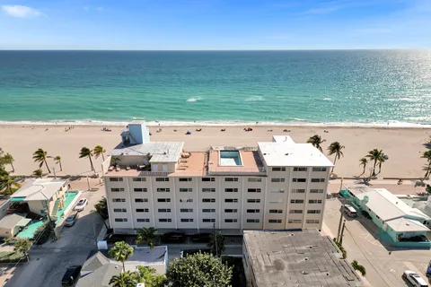 $550,000 | 300 Oregon Street, Unit 503, Hollywood, FL 33019