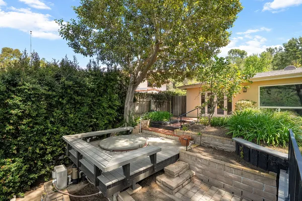 $2,499,000 | 2521 La Condesa Drive, Los Angeles, CA 90049