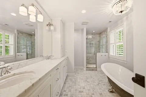 $2,500,000 | 5136 Macomb Street Northwest, Washington, DC 20016