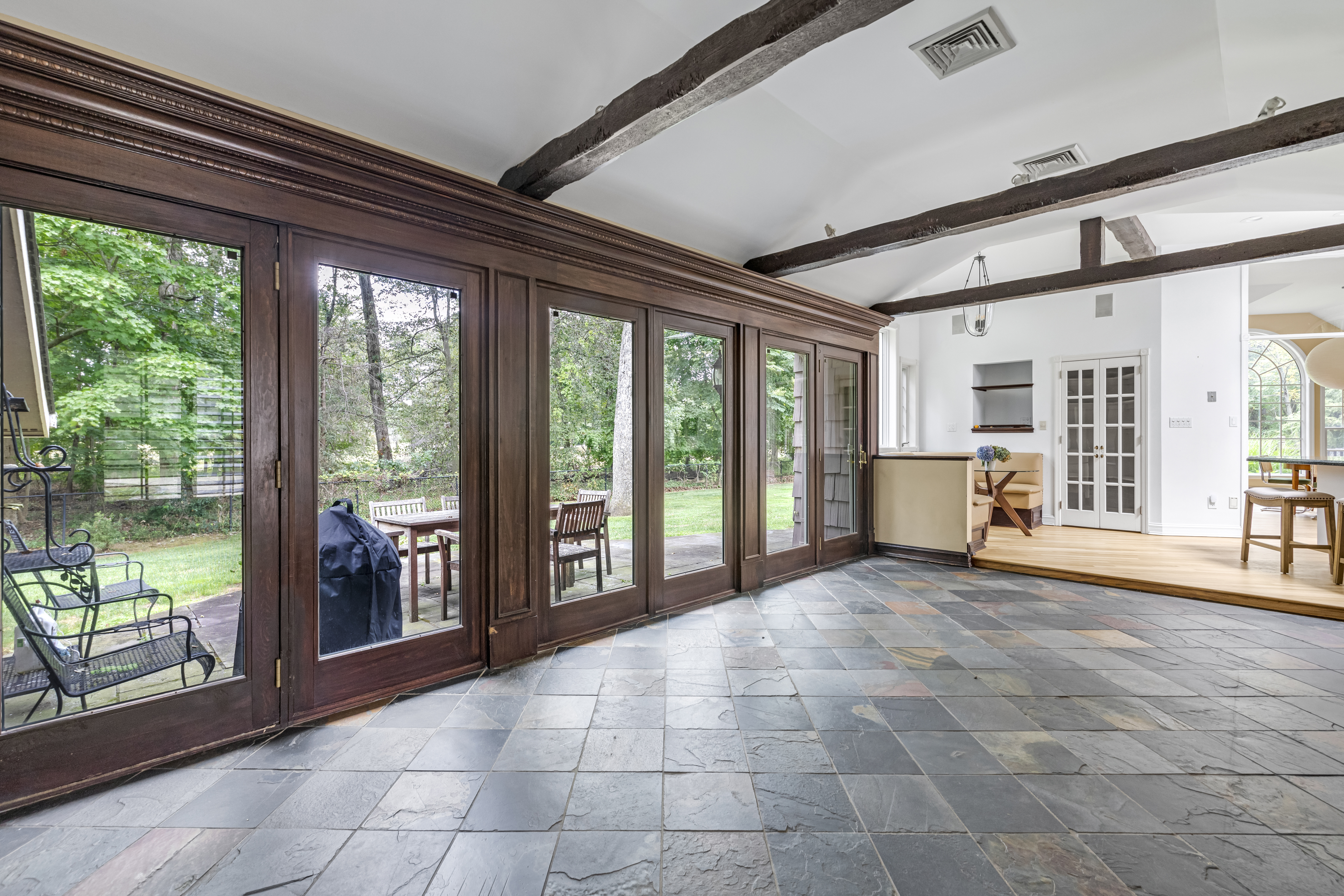 11 Quaker Ridge Road Brookville, NY 11545 - Photo 21 of 34