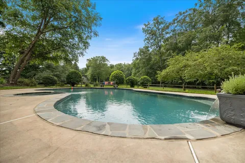 $1,599,000 | 17 Quail Drive, Doylestown, PA 18901