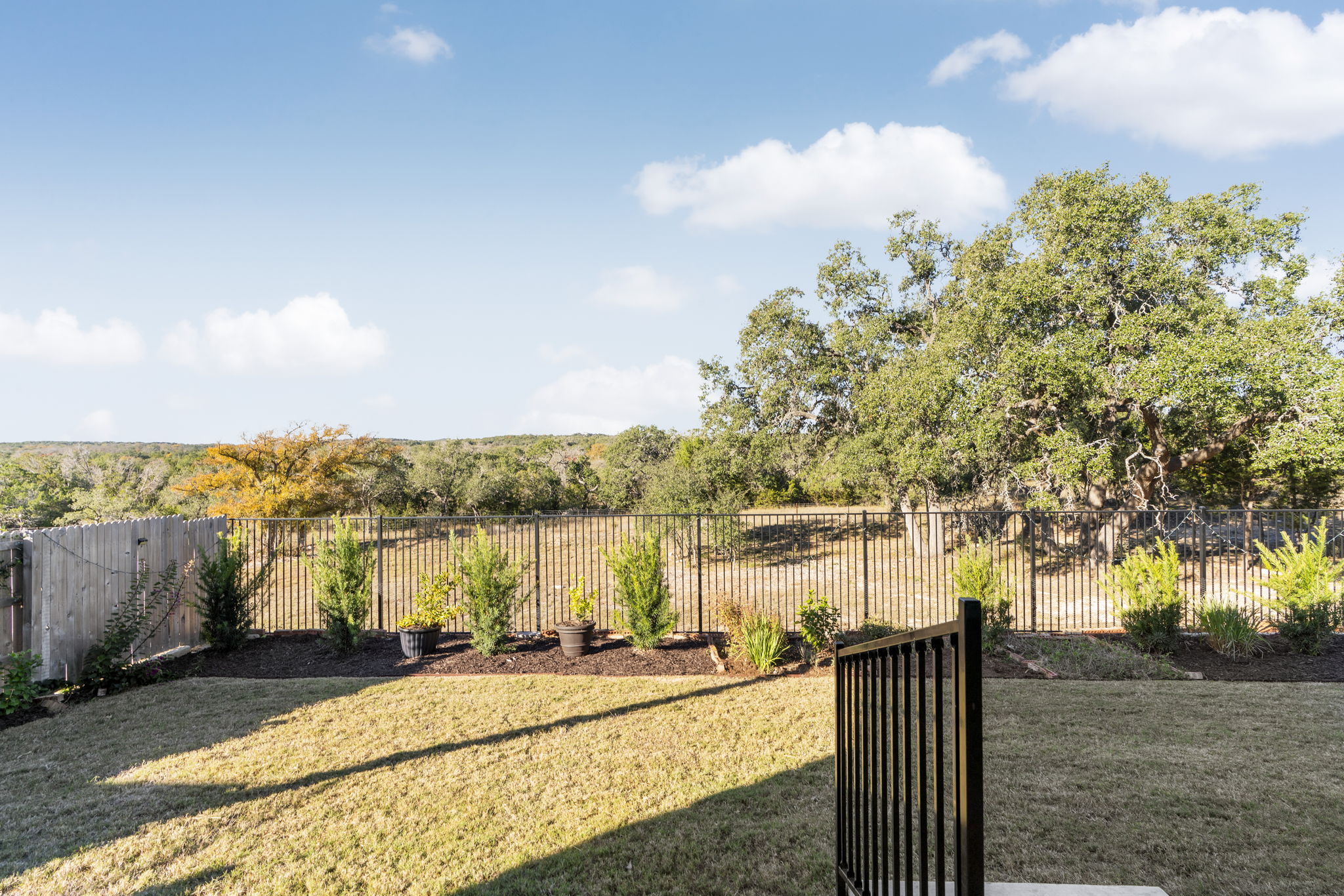 397 Barn Hl Loop Dripping Springs, TX 78620 - Photo 5 of 43