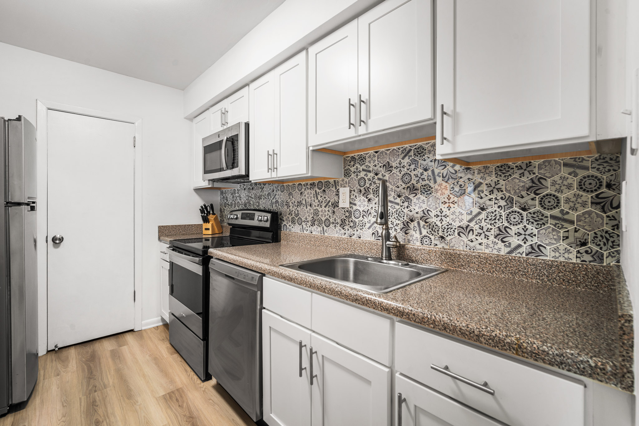 11 Shore Road Somers Point, NJ 08244 - Photo 14 of 24