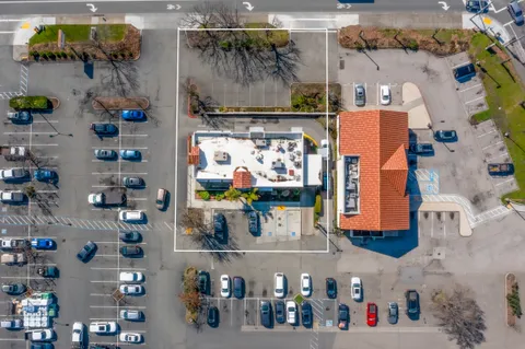 $2,490,000 | 5304 Old Redwood Highway North, Petaluma, CA 94954