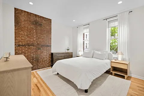 $699,000 | 155 14th Street, Unit 4L, Hoboken, NJ 07030
