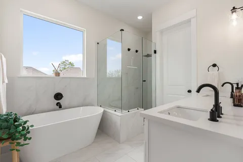 $555,000 | 1207 East 24th Street, Unit A, Houston, TX 77009