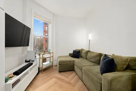 $285,000 | 128 West 138th Street, Unit 3E | Central Harlem