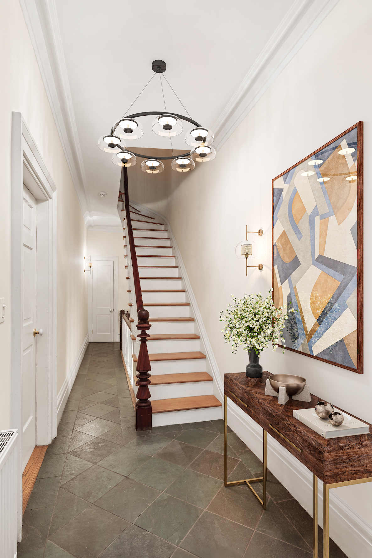 739 Washington Street Manhattan, NY 10014 - Photo 2 of 17