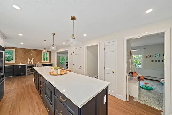 Contact Agent | 89 Sunset Way, Pembroke, MA 02359