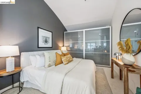 $798,000 | 1 Lakeside Drive, Unit 911, Oakland, CA 94612