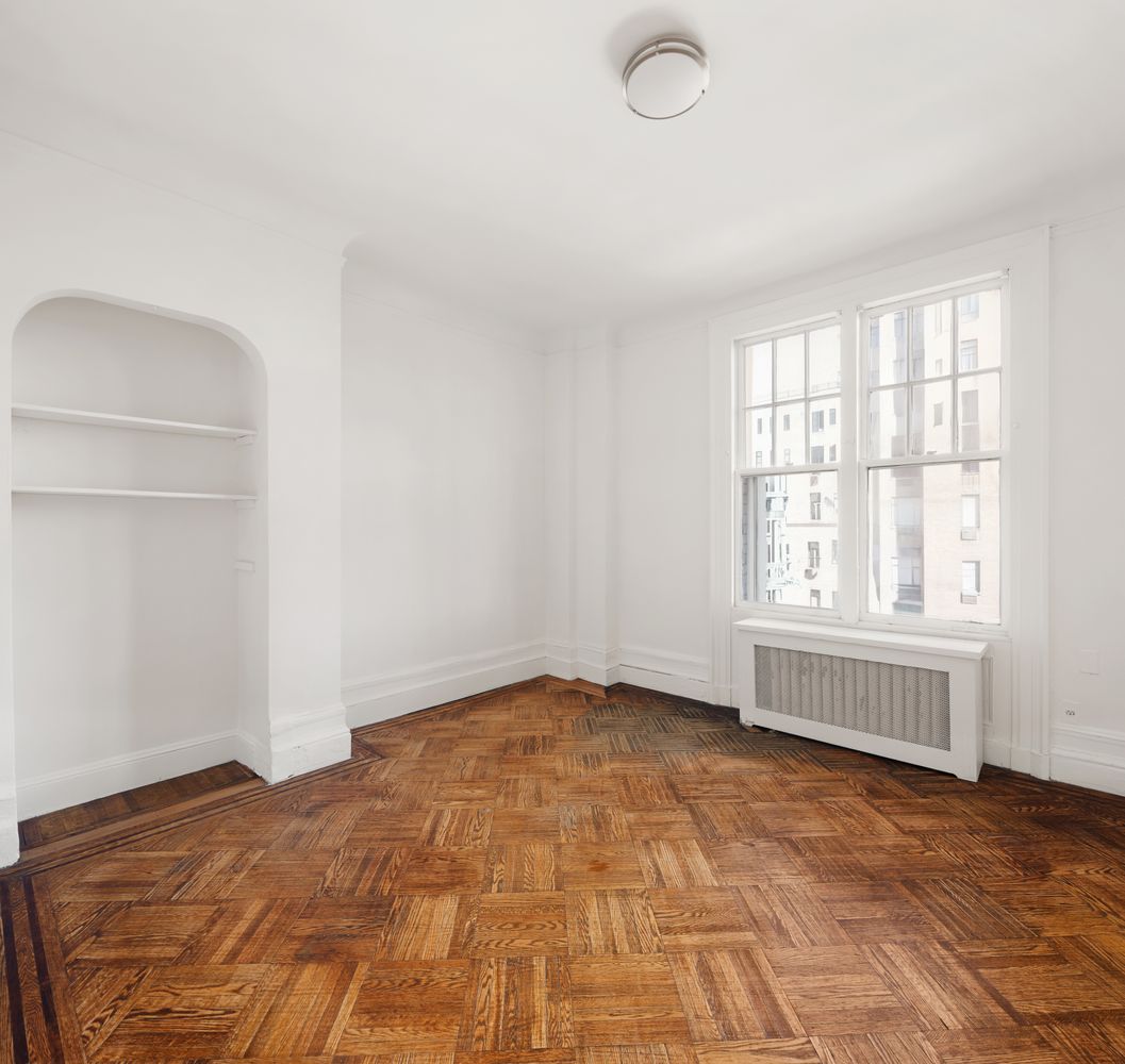 50 Central Park West, Unit 8BB Manhattan, NY 10023 - Photo 13 of 28 a view of an empty room and window