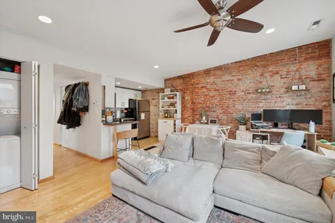 $230,000 | 211 Christian Street, Unit C, Philadelphia, PA 19147