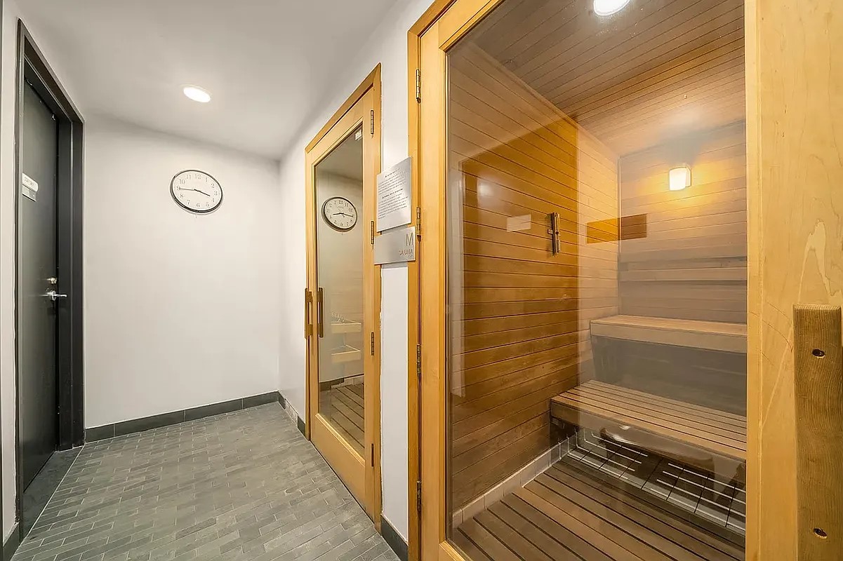 350 West 42nd Street, Unit 12C Manhattan, NY 10036 - Photo 12 of 21 a view of a bathroom