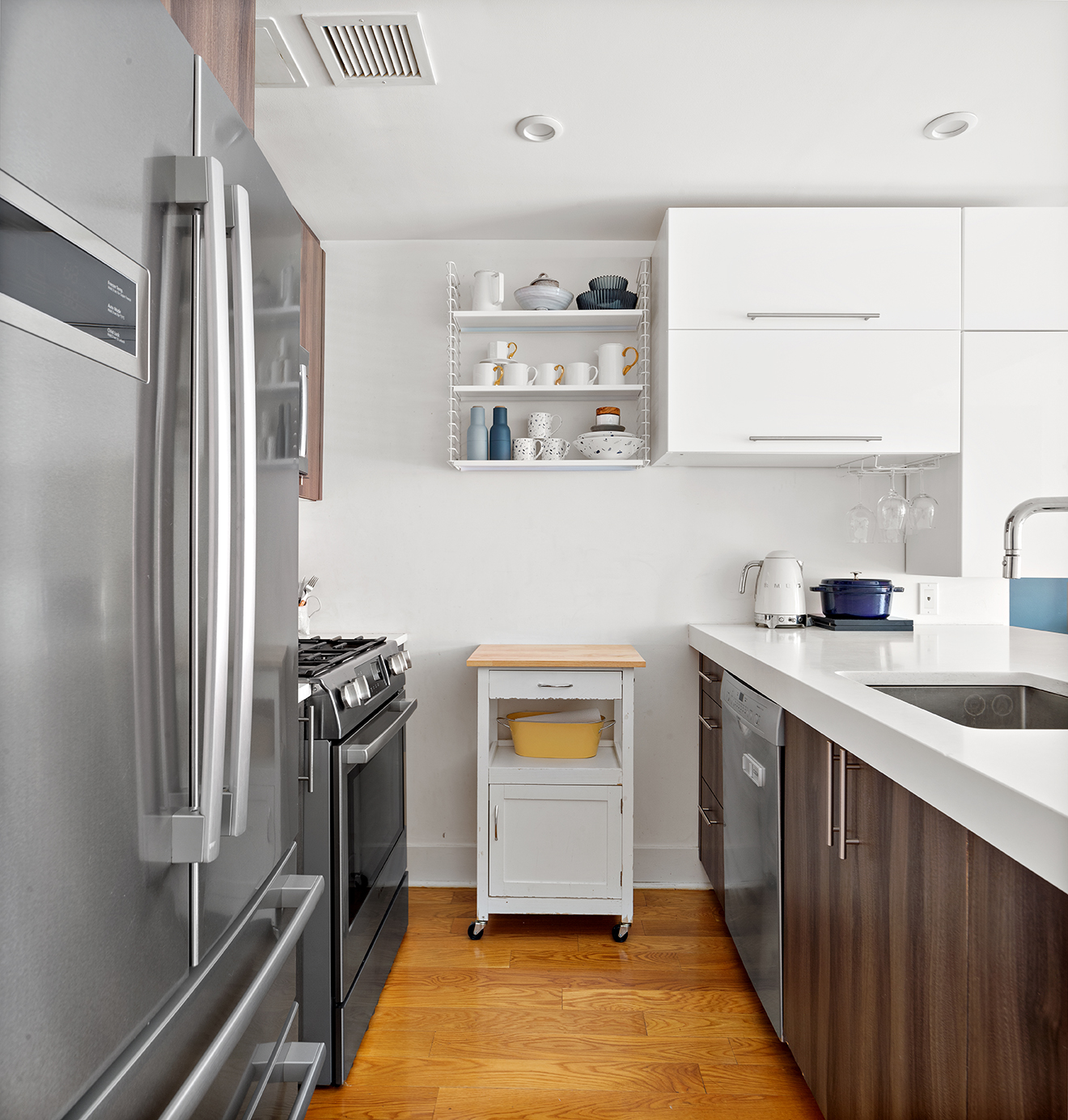 47-28 11th Street, Unit 2C Queens, NY 11101 - Photo 4 of 16