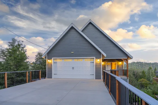 $1,175,000 | 851 Madera Lane, Lake Arrowhead, CA 92352