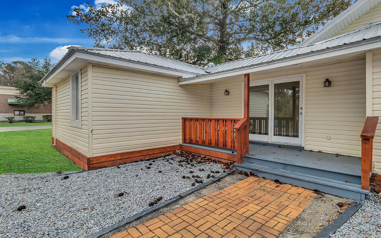 $4,268 | 406 Highway 80, Unit A, Bloomingdale, GA 31302