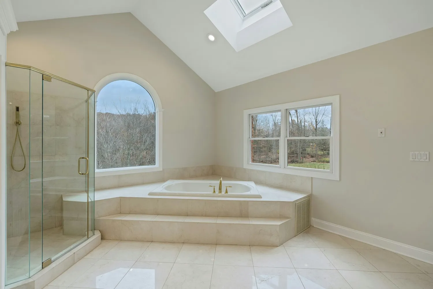 $2,385,000 | 3 Kensington Court, Warren, NJ 07059