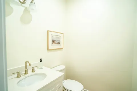 $424,000 | 13 Suffolk Road, Unit 6, Concord, NH 03303