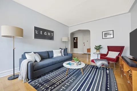 $1,450,000 | 30 Ocean Parkway, Unit 5G | Windsor Terrace