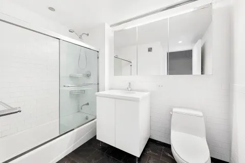 $669,000 | 90 William Street, Unit 16E | Financial District