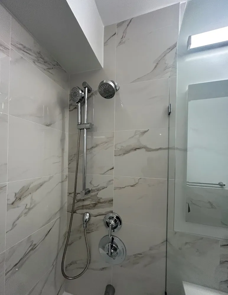 $999,000 | 400 East 54th Street, Unit 8A | Sutton Place