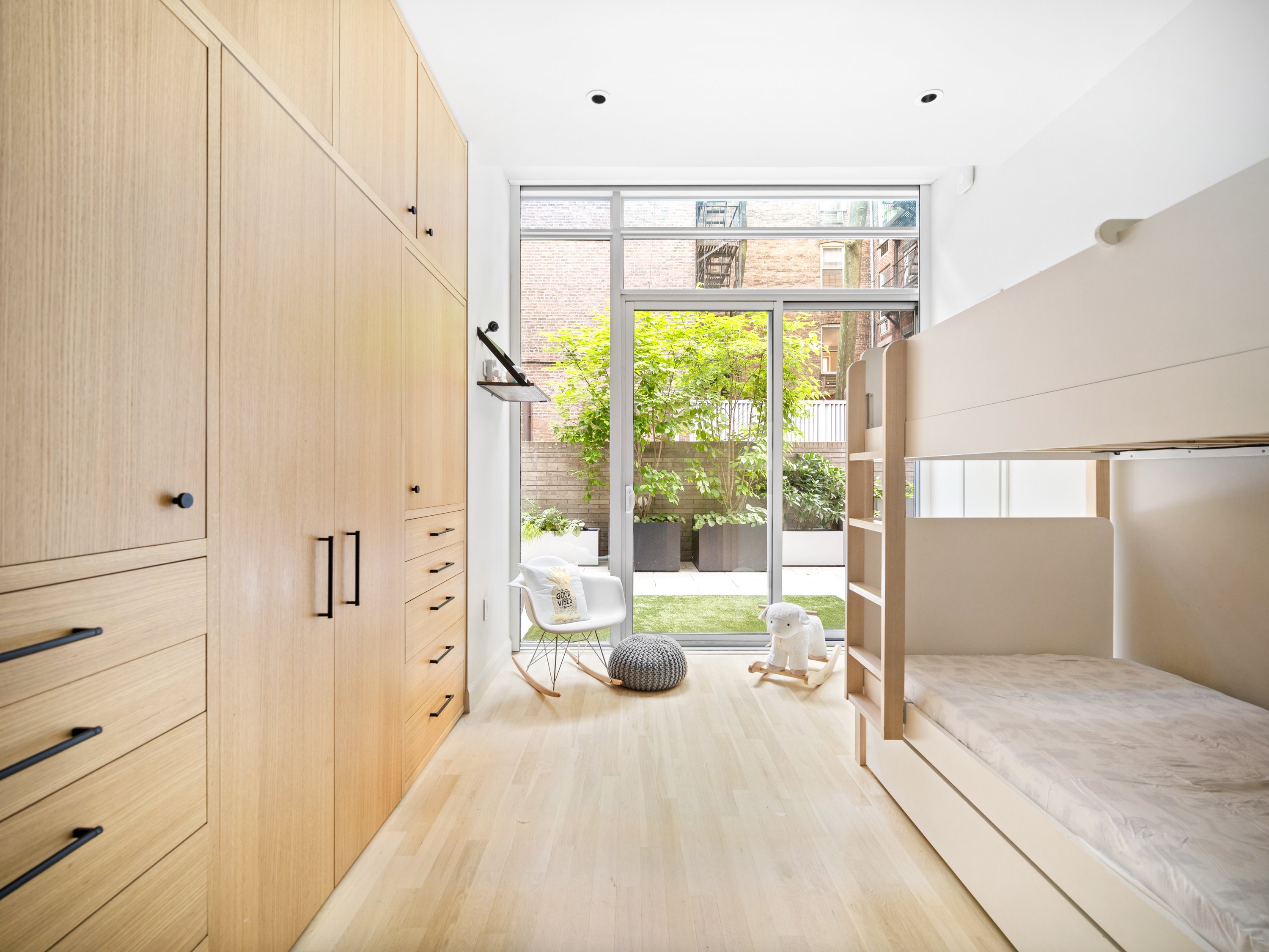 110 3rd Avenue, Unit 1A Manhattan, NY 10003 - Photo 10 of 23