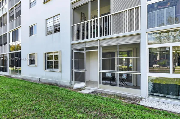 $255,000 | 12701 Southwest 14th Street, Unit 108J, Pembroke Pines, FL 33027