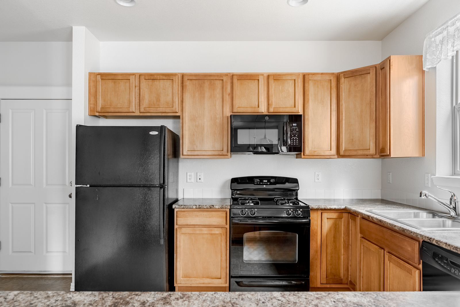1422 Haystack Way Lafayette, CO 80026 - Photo 8 of 27 Gallery Image 8