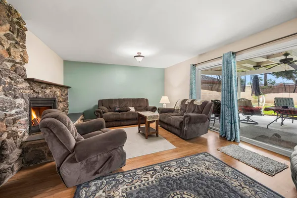 $1,299,000 | 718 Kenoak Drive, Placentia, CA 92870