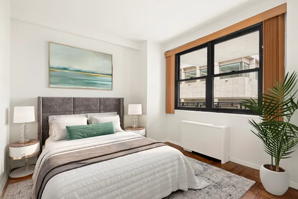 $900,000 | 165 West 66th Street, Unit 6W | Upper West Side