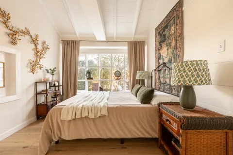 $989,000 | 12458 Laurel Terrace Drive, Studio City, CA 91604